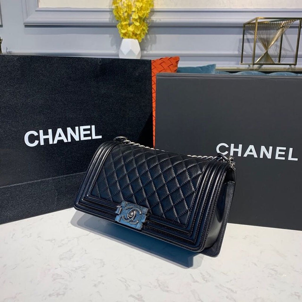 Chanel Boy Handbag SiLouis Vuittoner Hardware Black For Women, Women’s Bags, Shoulder And Crossbody Bags 9.8in/25cm A67086
