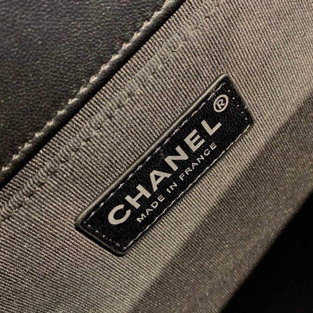 Chanel Boy Handbag SiLouis Vuittoner Hardware Black For Women Bags, Shoulder And Crossbody Bags 9.8in/25cm A67086