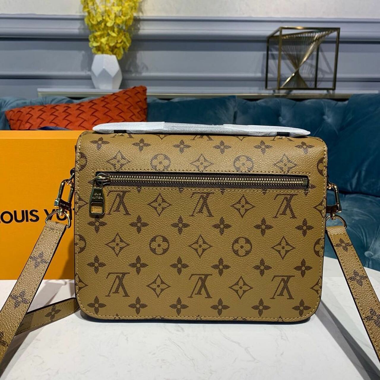 Louis Vuitton Pochette Metis Monogram Reverse Canvas For Women,  Shoulder And Crossbody Bags 9.8in/25cm Louis Vuitton M44876