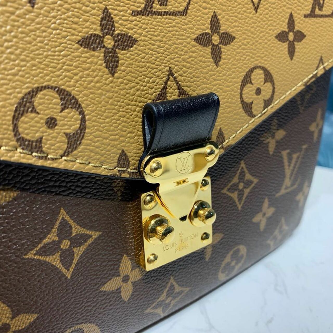 Louis Vuitton Pochette Metis Monogram Reverse Canvas For Women,  Shoulder And Crossbody Bags 9.8in/25cm Louis Vuitton M44876