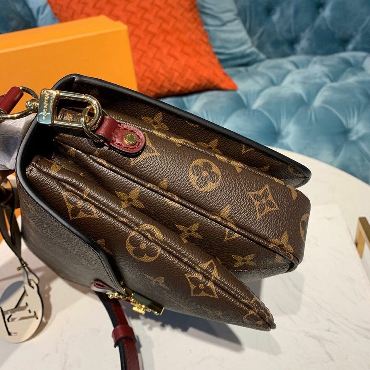 Louis Vuitton Pochette MÃƒÆ’Ã‚Â©tis Monogram Canvas For Women,  Shoulder Bags 9.7in/24cm Louis Vuitton M44668