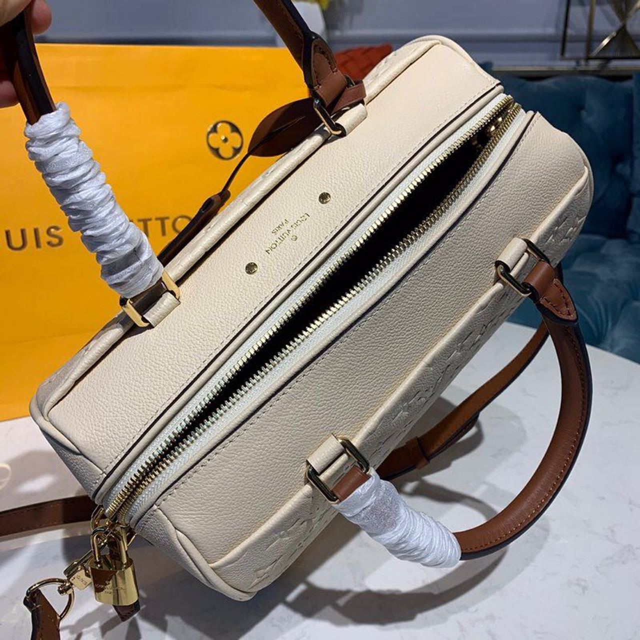 Louis Vuitton Speedy Bandouliere 25 Monogram Empreinte Creme For Women,  Shoulder And Crossbody Bags 9.8in/25cm Louis Vuitton