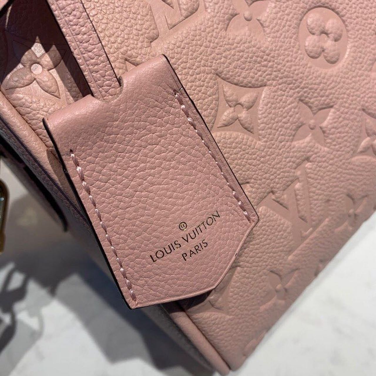 Louis Vuitton Speedy Bandouliere 25 Monogram Empreinte Light Pink For Women,  Shoulder And Crossbody Bags 9.8in/25cm Louis Vuitton