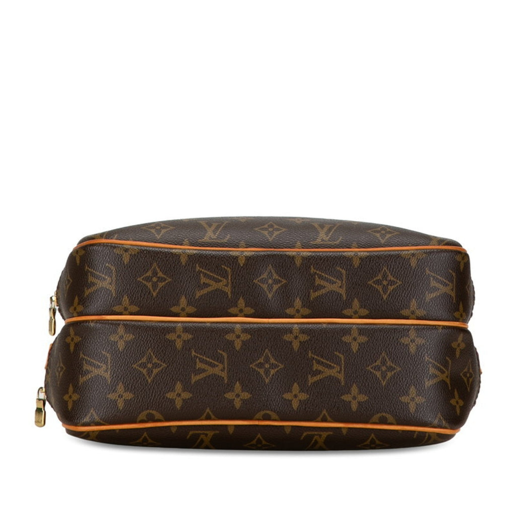 LOUIS VUITTON Reporter pm Shoulder Bag