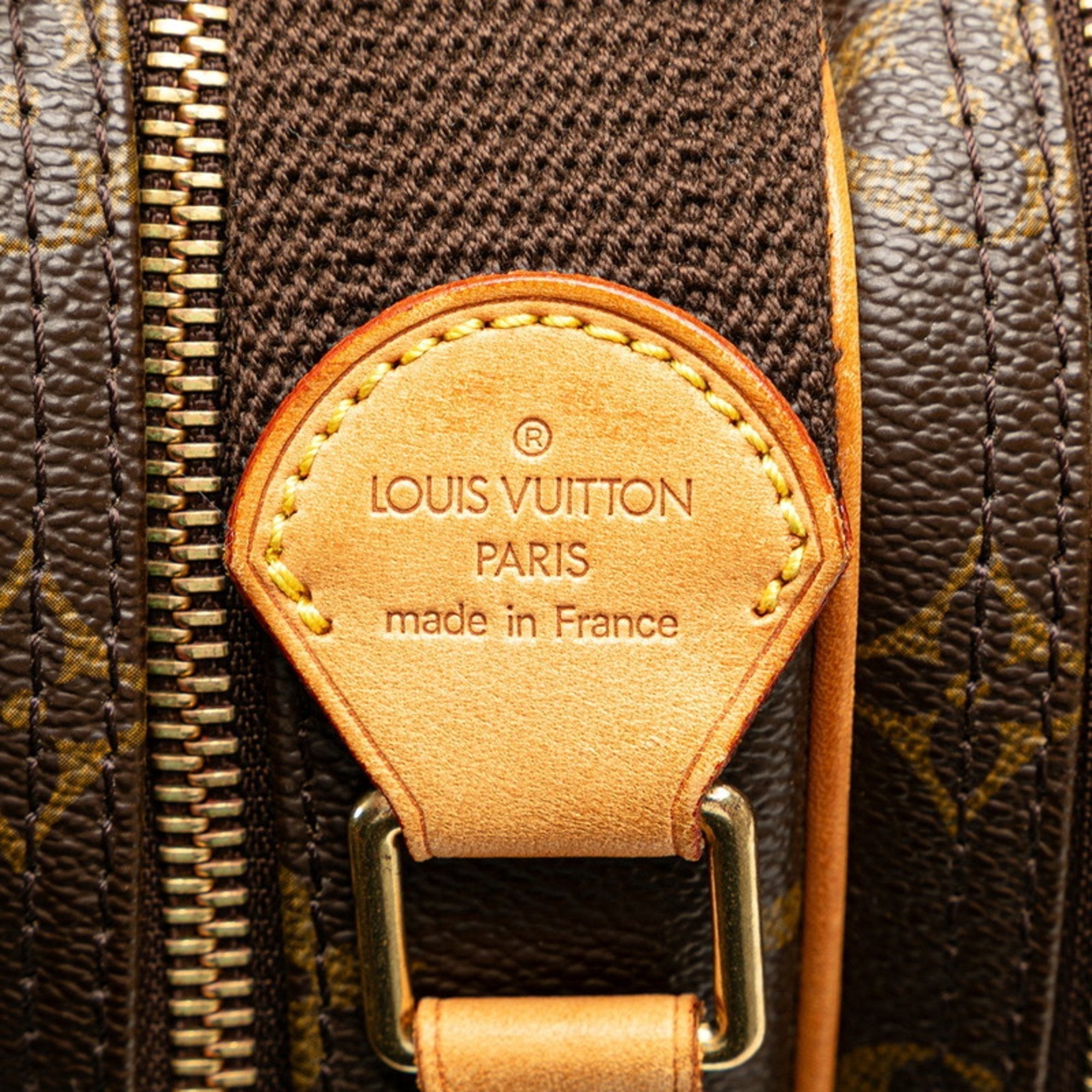 LOUIS VUITTON Reporter pm Shoulder Bag