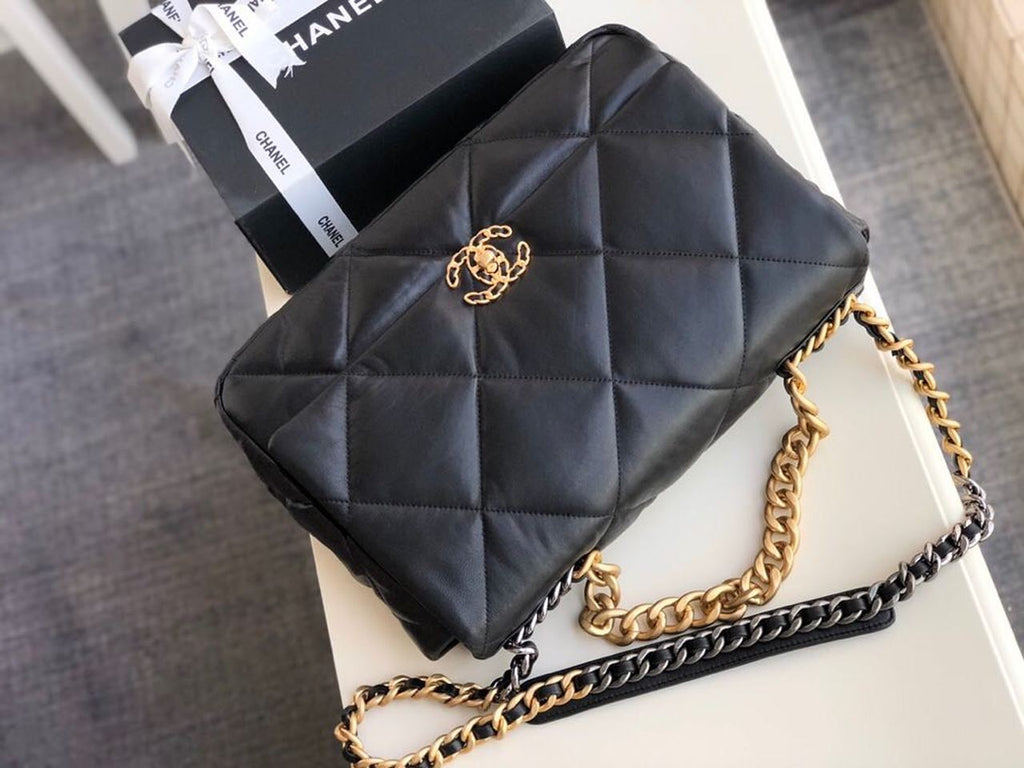 Chanel 19 Maxi Handbag Black For Women Bags, Shoulder And Crossbody Bags 14in/36cm AS1162 B04852 94305