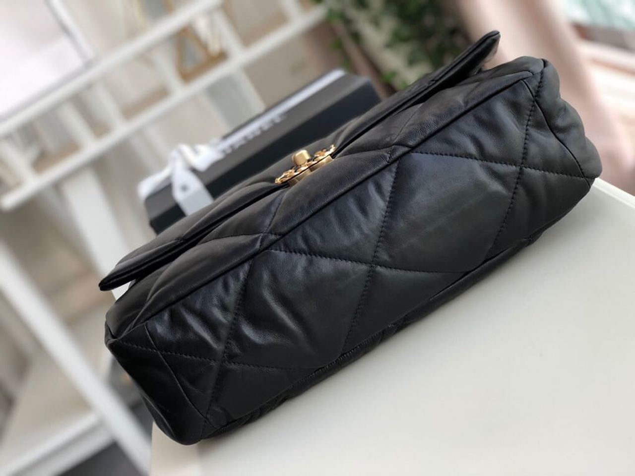 Chanel 19 Maxi Handbag Black For Women, Women’s Bags, Shoulder And Crossbody Bags 14in/36cm AS1162 B04852 94305