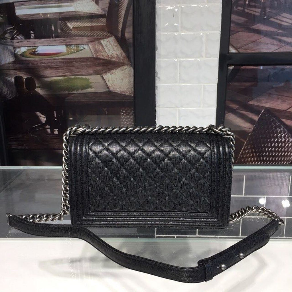 Chanel Boy Handbag SiLouis Vuittoner Hardware Black For Women, Women’s Handbags, Shoulder And Crossbody Bags 9.8in/25cm A67086