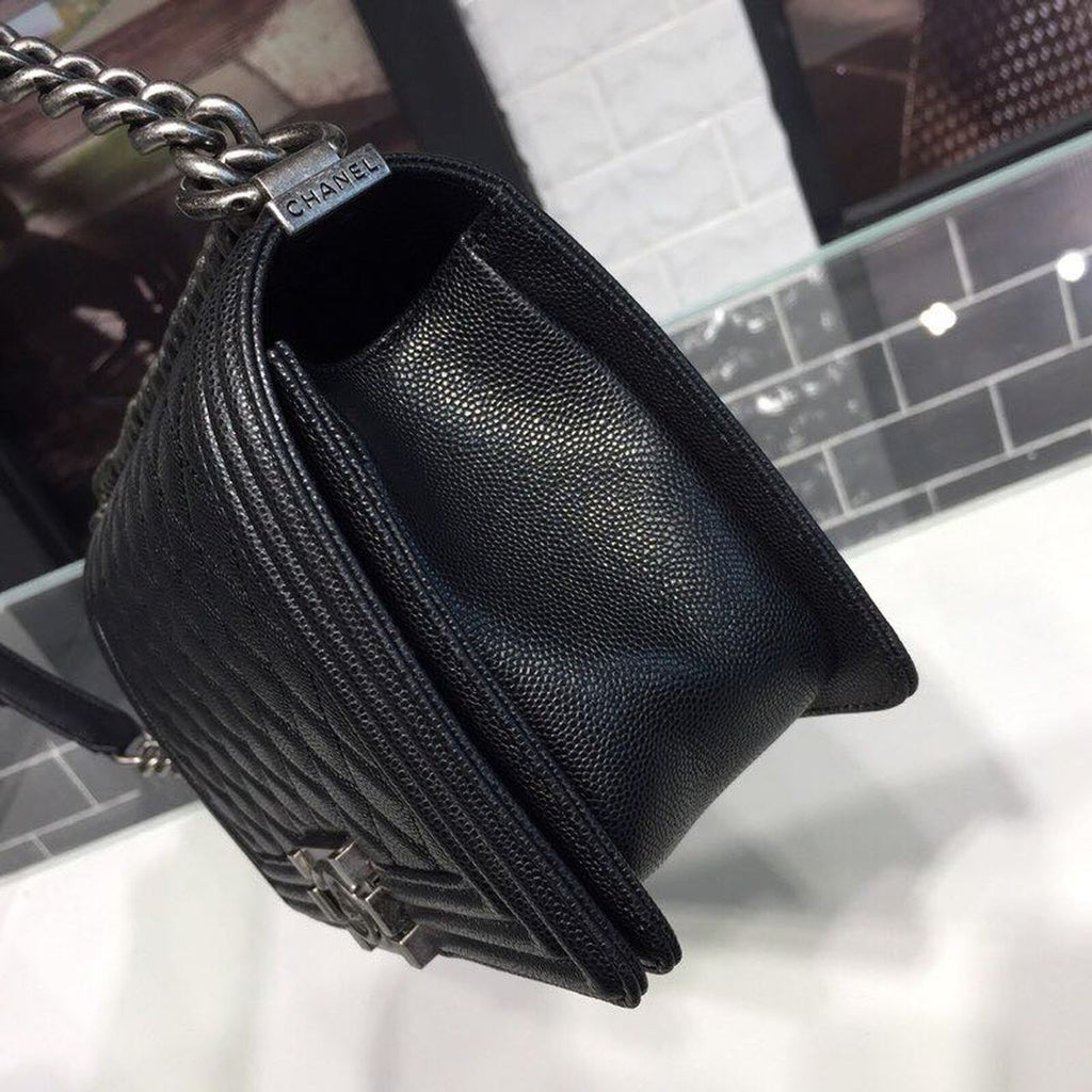 Chanel Boy Handbag SiLouis Vuittoner Hardware Black For Women Handbags, Shoulder And Crossbody Bags 9.8in/25cm A67086