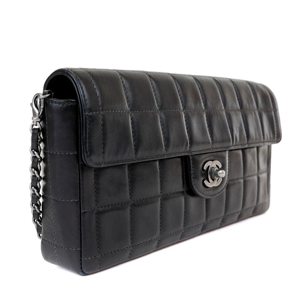 Chanel Black Lambskin Chocolate Bar Quilted East West Classic with SiLouis Vuittoner Hardware