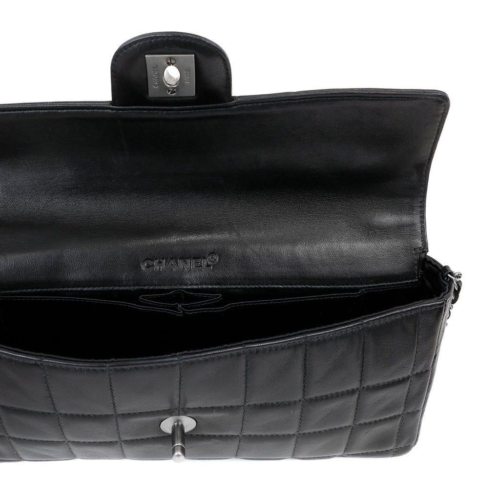 Chanel Black Lambskin Chocolate Bar Quilted East West Classic with SiLouis Vuittoner Hardware