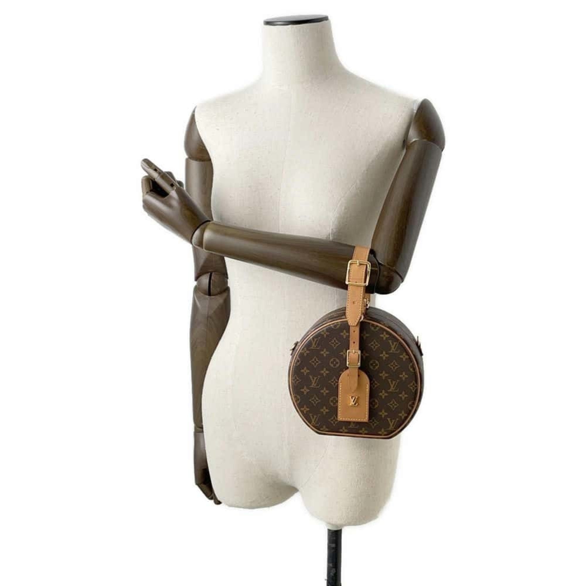 LOUIS VUITTON Petite Boîte À Chapeau Shoulder Bag
