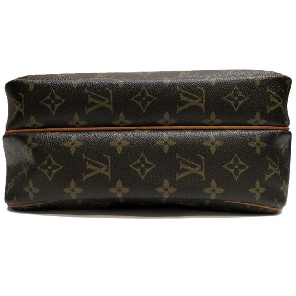 LOUIS VUITTON Reporter Shoulder Bag