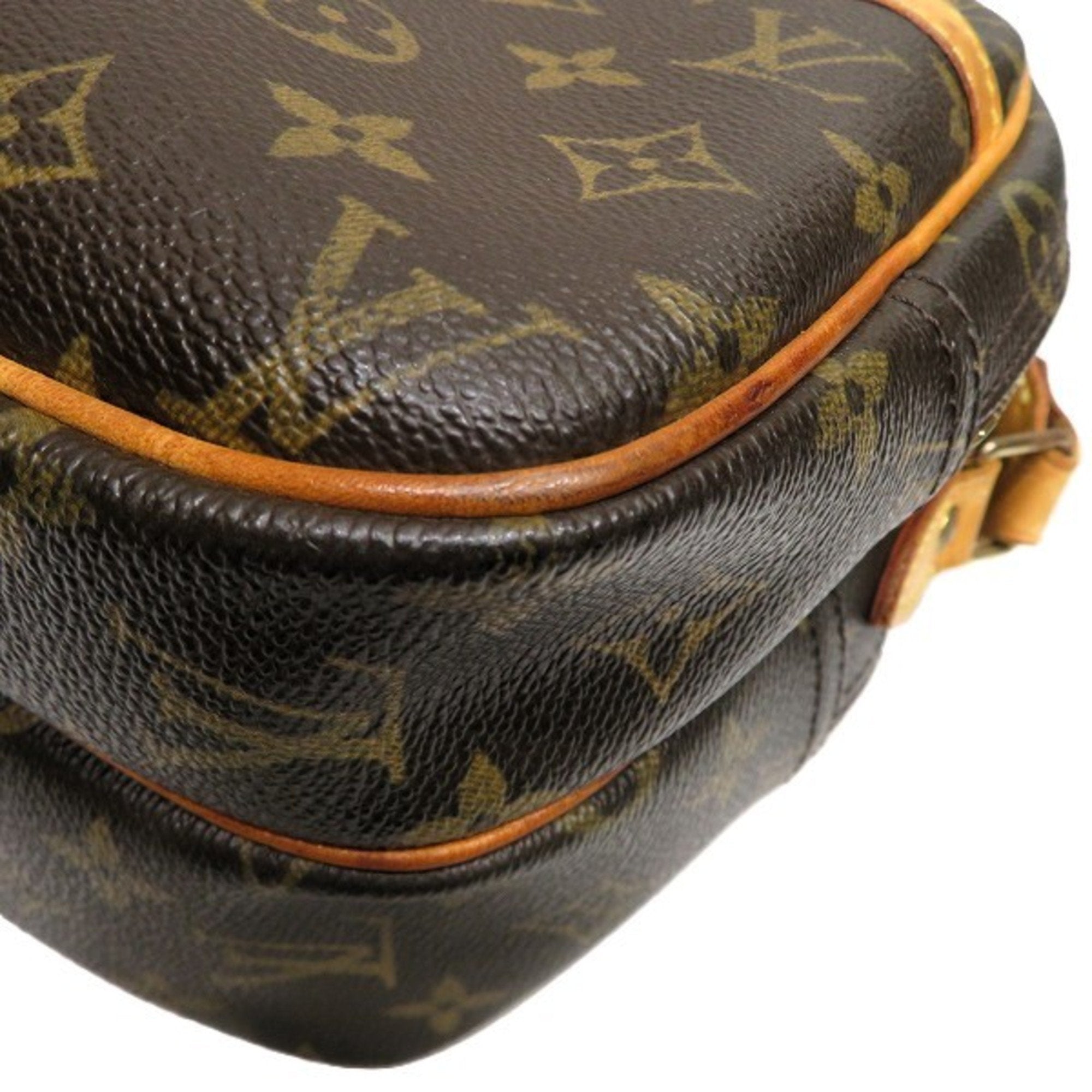 LOUIS VUITTON Reporter Shoulder Bag