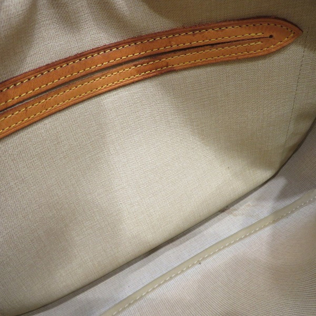 LOUIS VUITTON Reporter Shoulder Bag