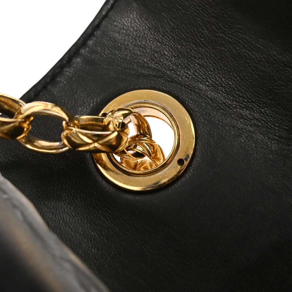 Chanel 1991-1994 Black Lambskin Crossbody Shoulder Bag