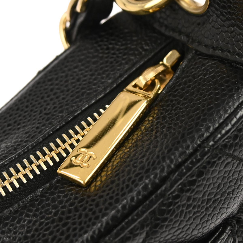 Chanel 2003-2004 Black Caviar Skin Hobo Bag