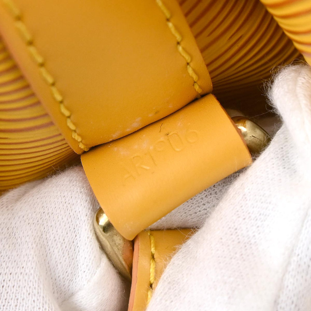 Louis Vuitton 1996 Yellow Epi Petite Noe Shoulder Bag M44109