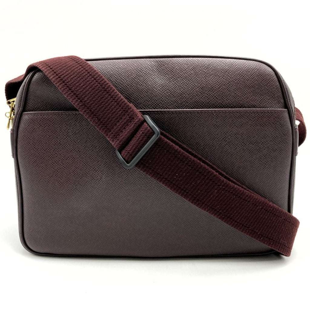 LOUIS VUITTON Reporter Shoulder Bag