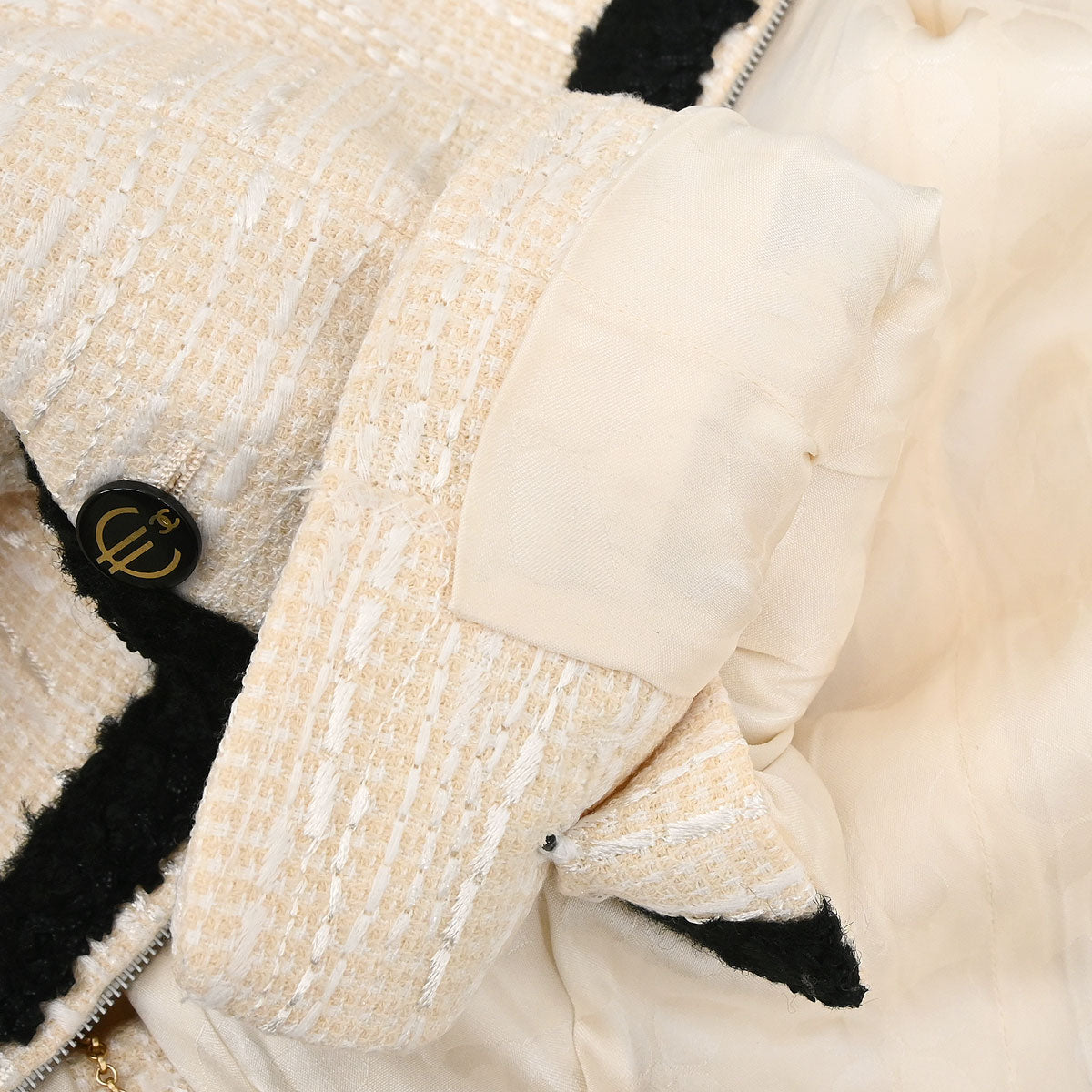 Chanel 2002 Collarless Single Breasted Jacket Ivory