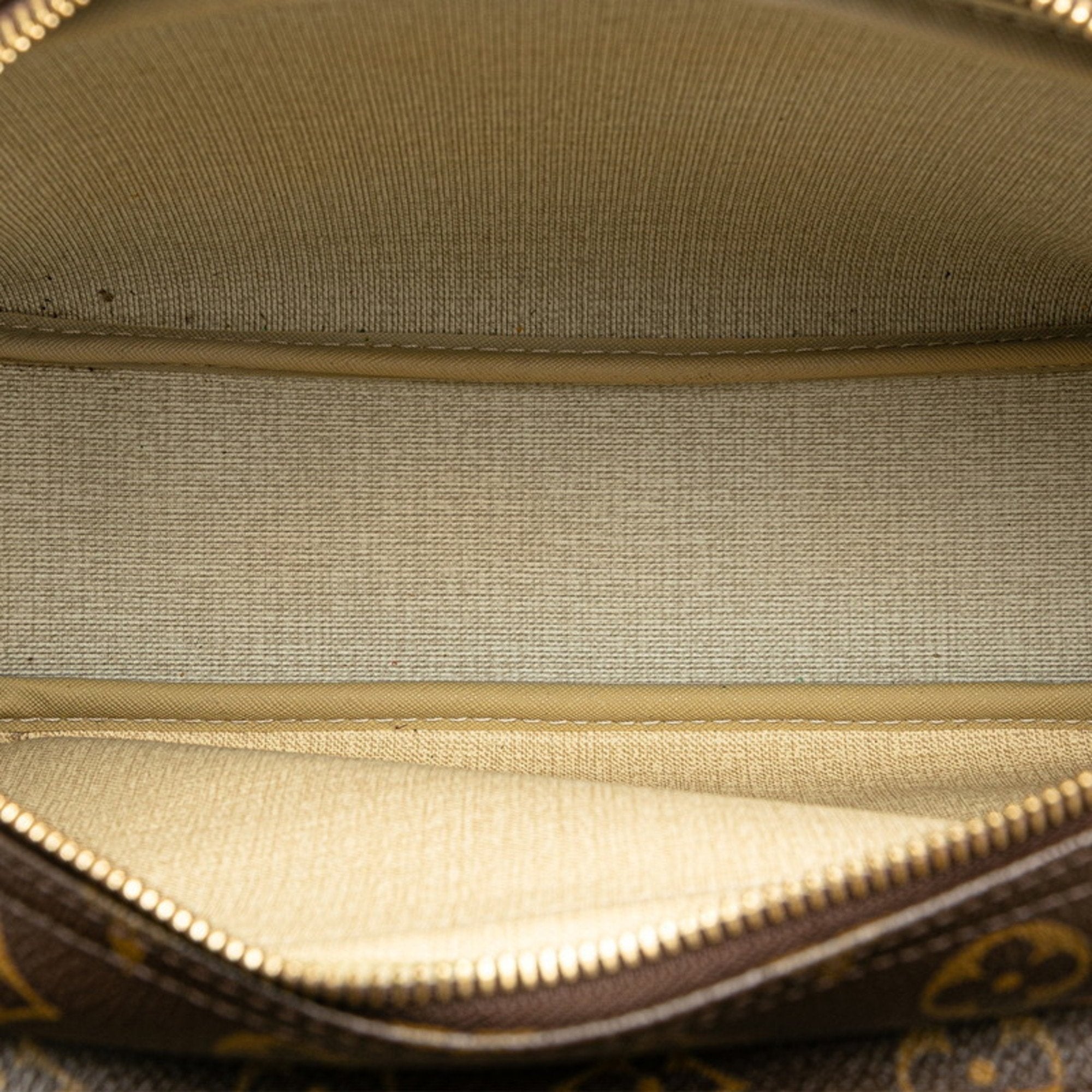 LOUIS VUITTON Reporter pm Shoulder Bag