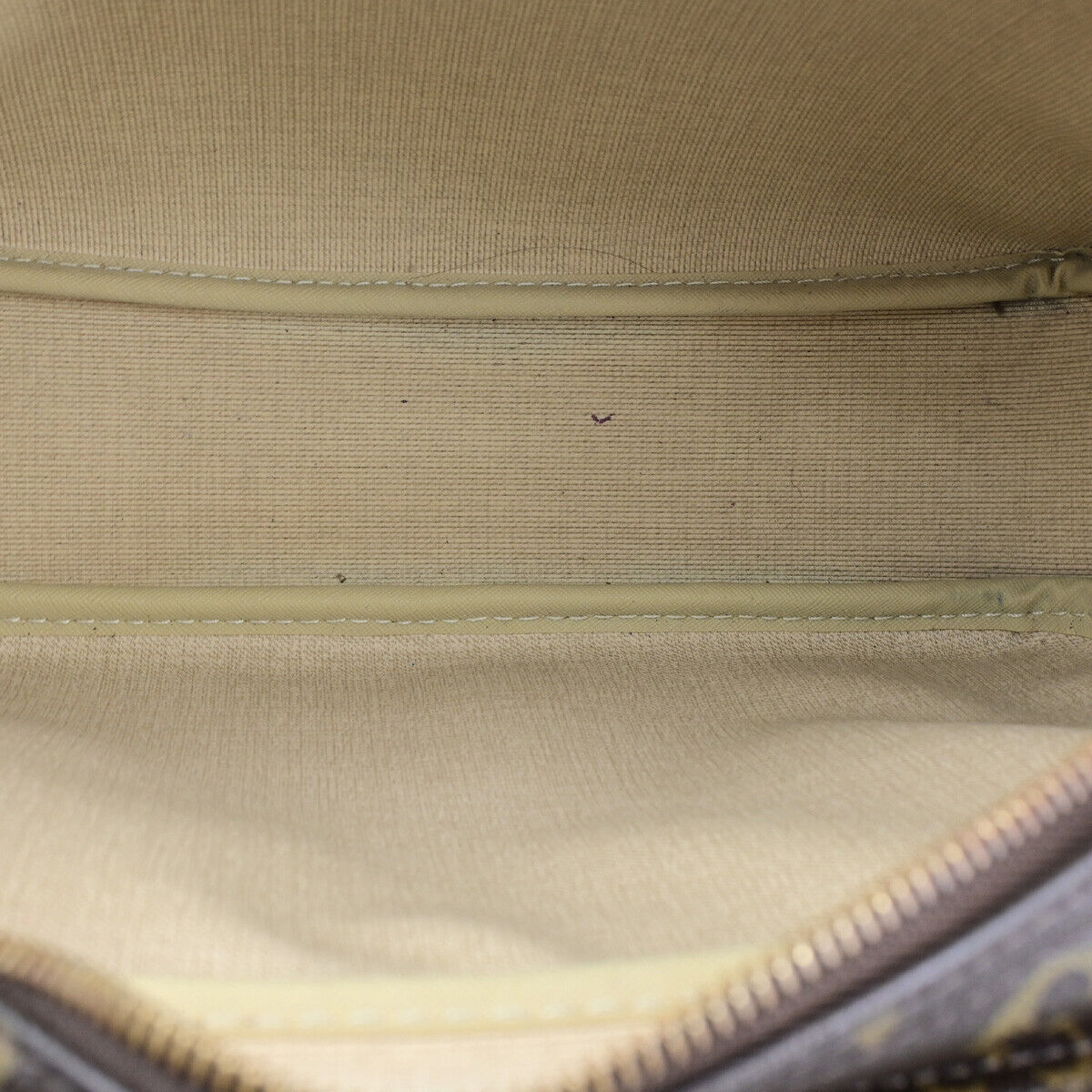 LOUIS VUITTON Reporter pm Shoulder Bag