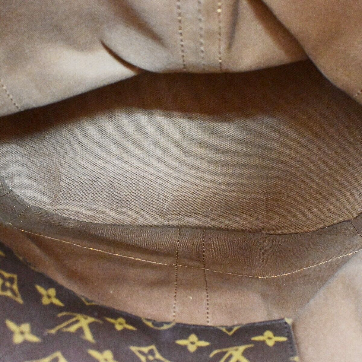 LOUIS VUITTON Randonnee Shoulder Bag
