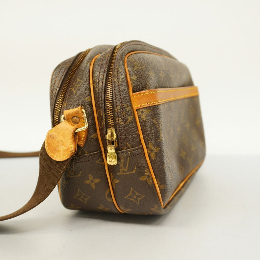 LOUIS VUITTON Reporter Shoulder Bag
