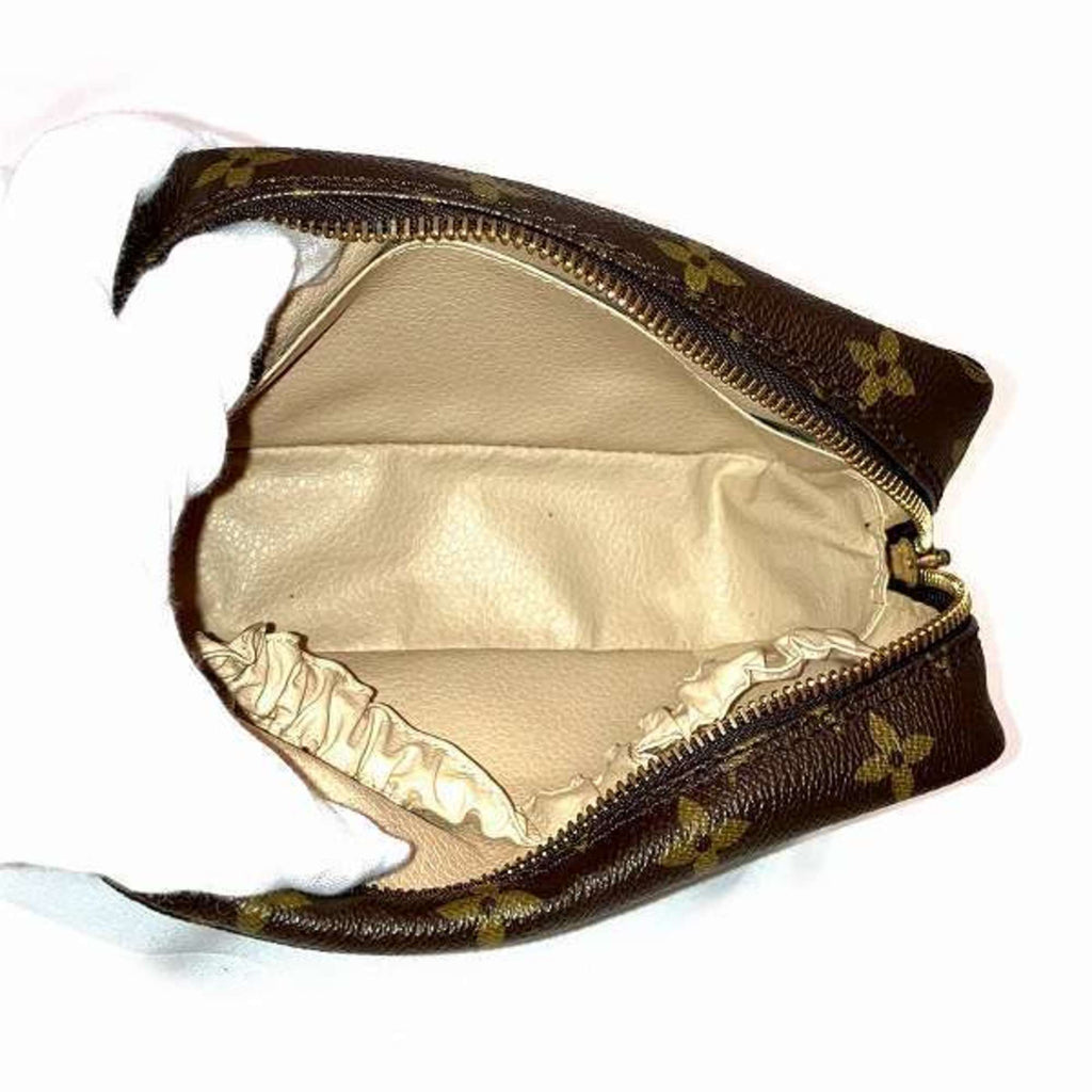 Louis Vuitton Trousse De Toilette 18  Canvas Clutch Bag