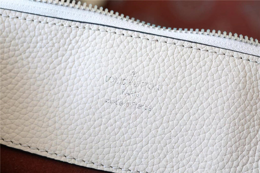 Louis Vuitton Bella Tote Mahina Creme Beige For Women,  Shoulder And Crossbody Bags 12.6in/32cm Louis Vuitton M59203