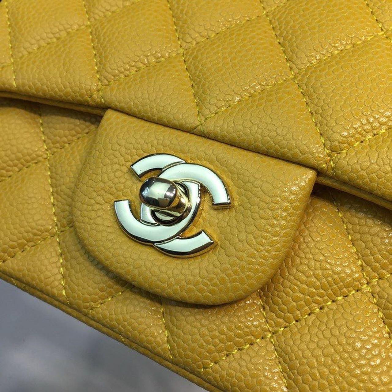 ChanelMini Flap Bag Caviar Yellow For Women, Women’s Bags, Shoulder And Crossbody Bags 6.7in/17cm A35200