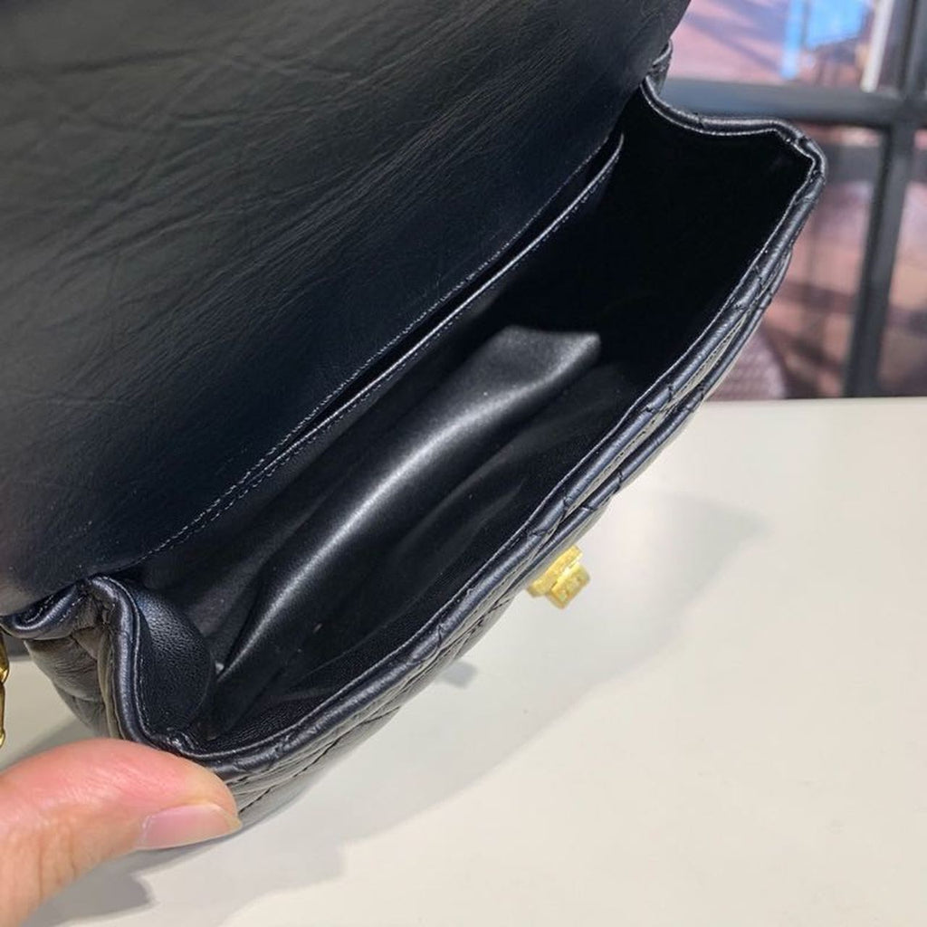 Chanel Reissue 2.55 Waist Belt Bag Black For Women, Women’s Bags, Shoulder And Crossbody Bags 6.7in/17cm