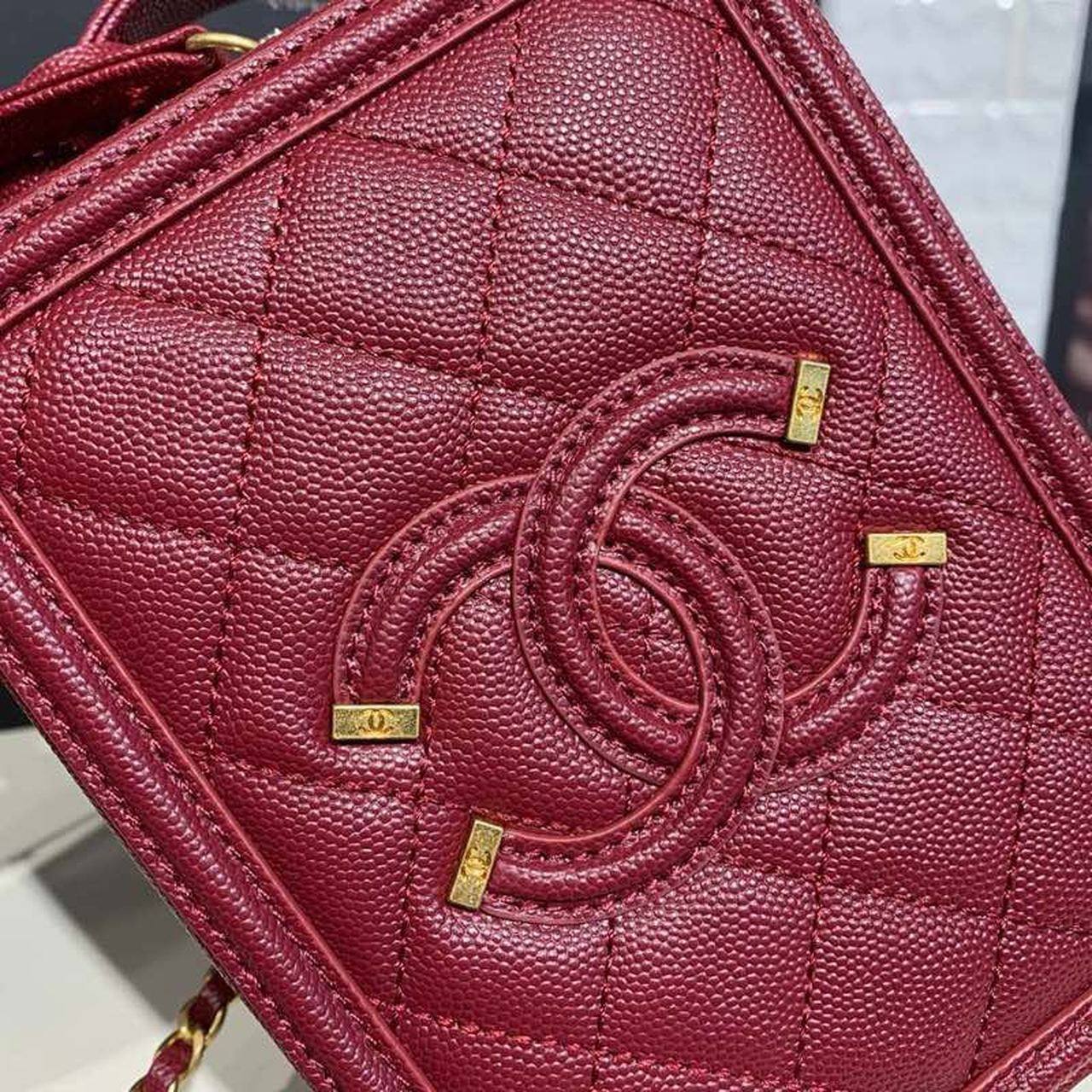 Chanel ligree Vertical Vanity Case Bag Burgundy For Women Handbags, Shoulder And Crossbody Bags 6.7in/17cm
