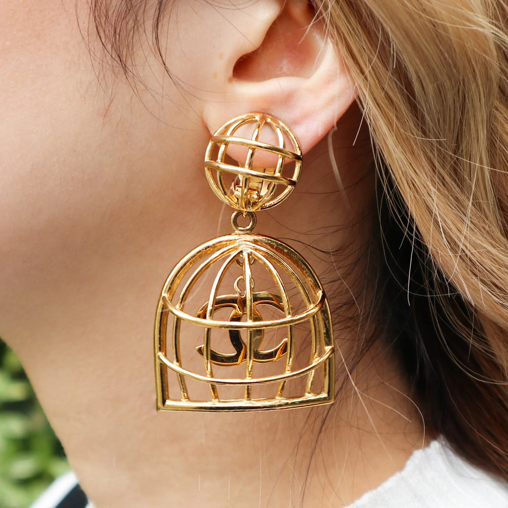 Chanel 1993  Birdcage Dangle Earrings Clip-On Gold