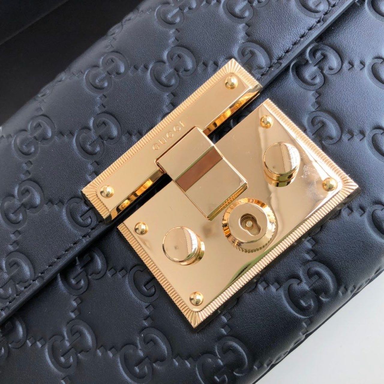 Padlock Small Signature Shoulder Bag Black Signature For Women 7.9in/20cm 409487 CWC1G 1000