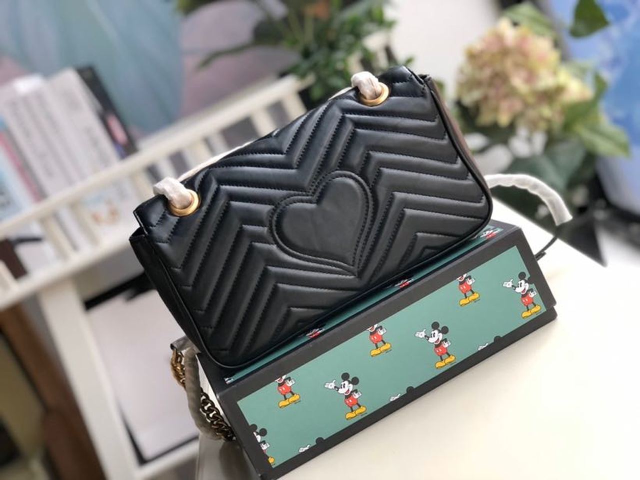 Gucci Marmont Small Matelassé Shoulder Bag Black Matelassé Chevron For Women 10in/26cm 443497 DTDiorT 1000