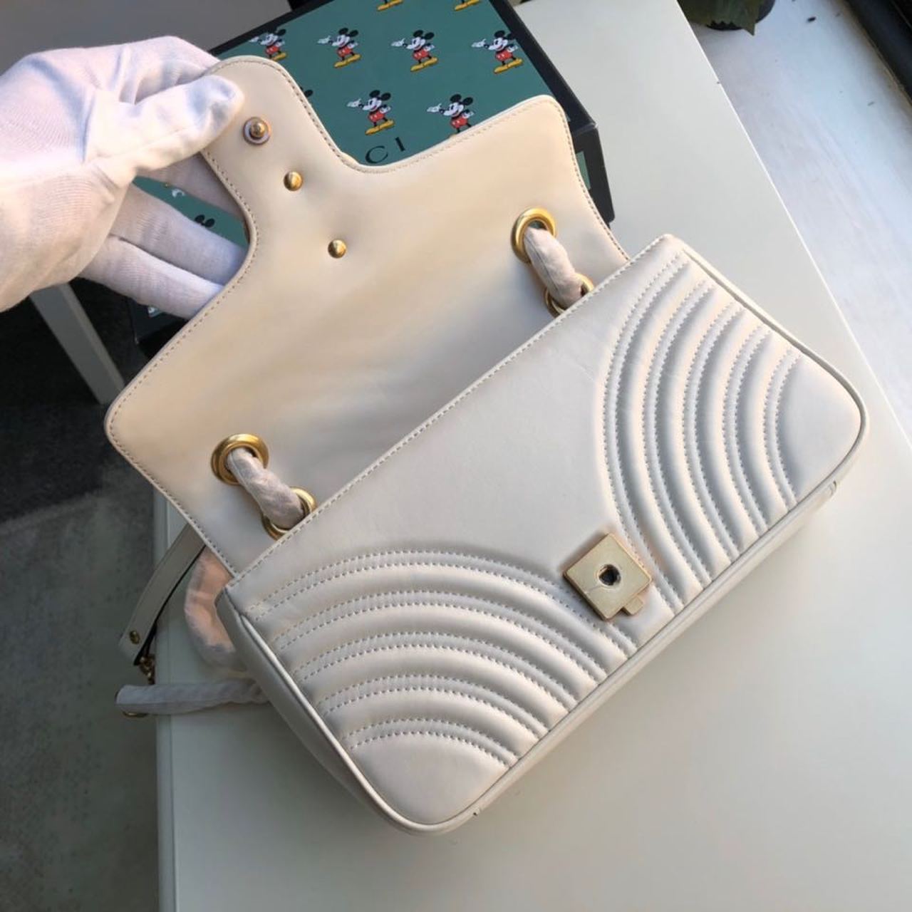 Gucci Marmont Small Matelassé Shoulder Bag White Matelassé Chevron For Women 10in/26cm 443497 DTDiorT 9022