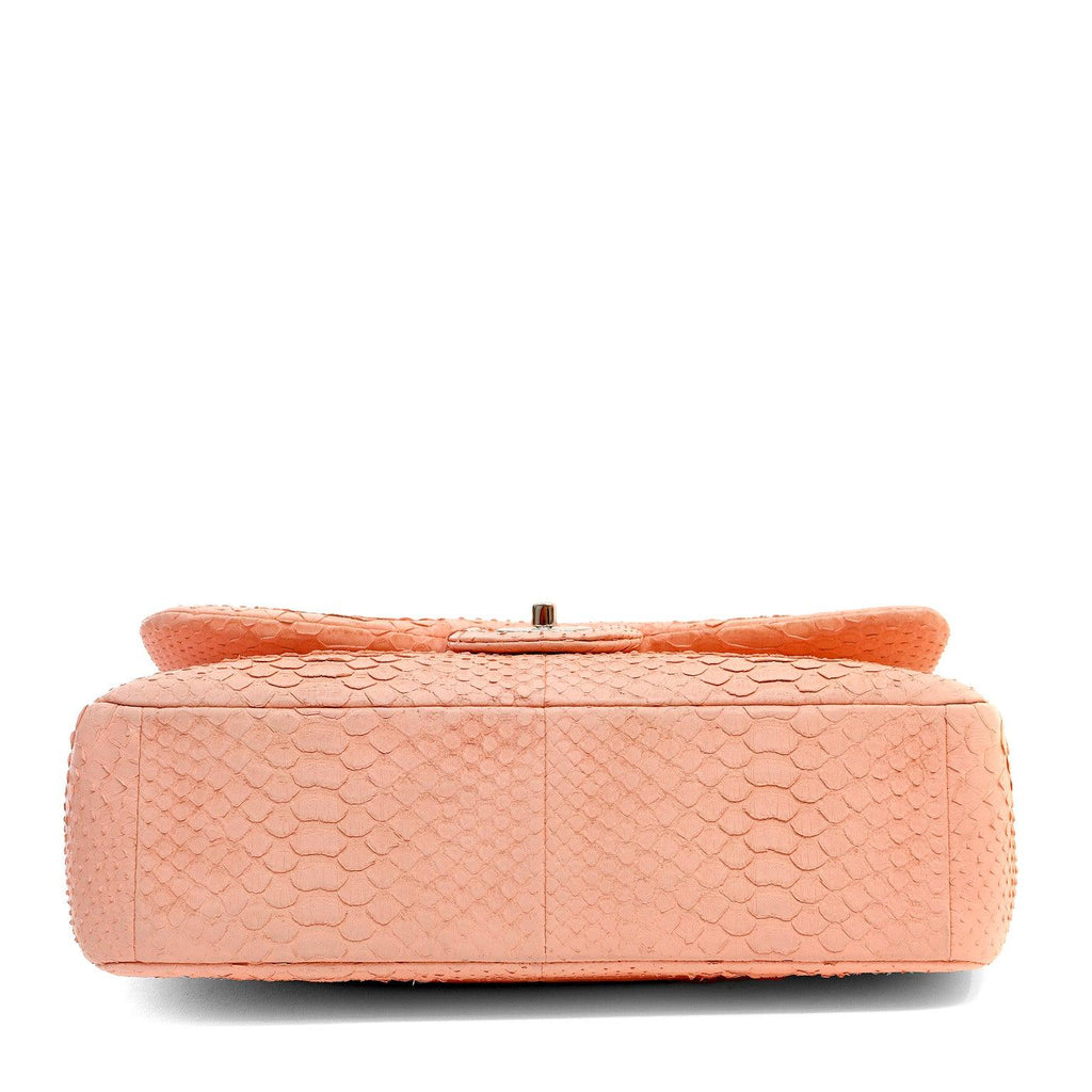 Chanel BuBurberrylegum Pink Python Jumbo Classic w/ SiLouis Vuittoner Hardware