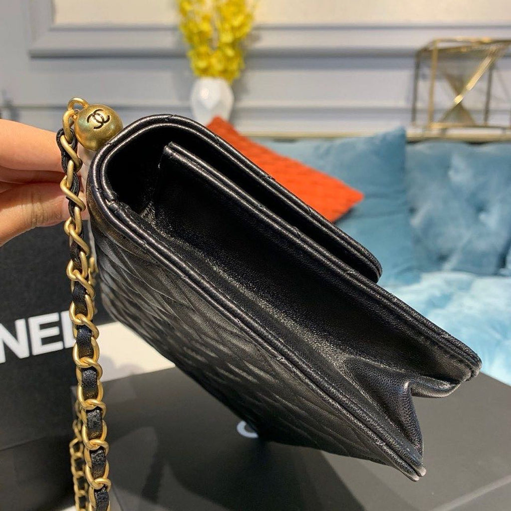 Chanel Short Pearl Handle Bag Gold Toned Hardware Black For Women, Women’s Handbags, Shoulder And Crossbody Bags 8.2in/21cm AS0585