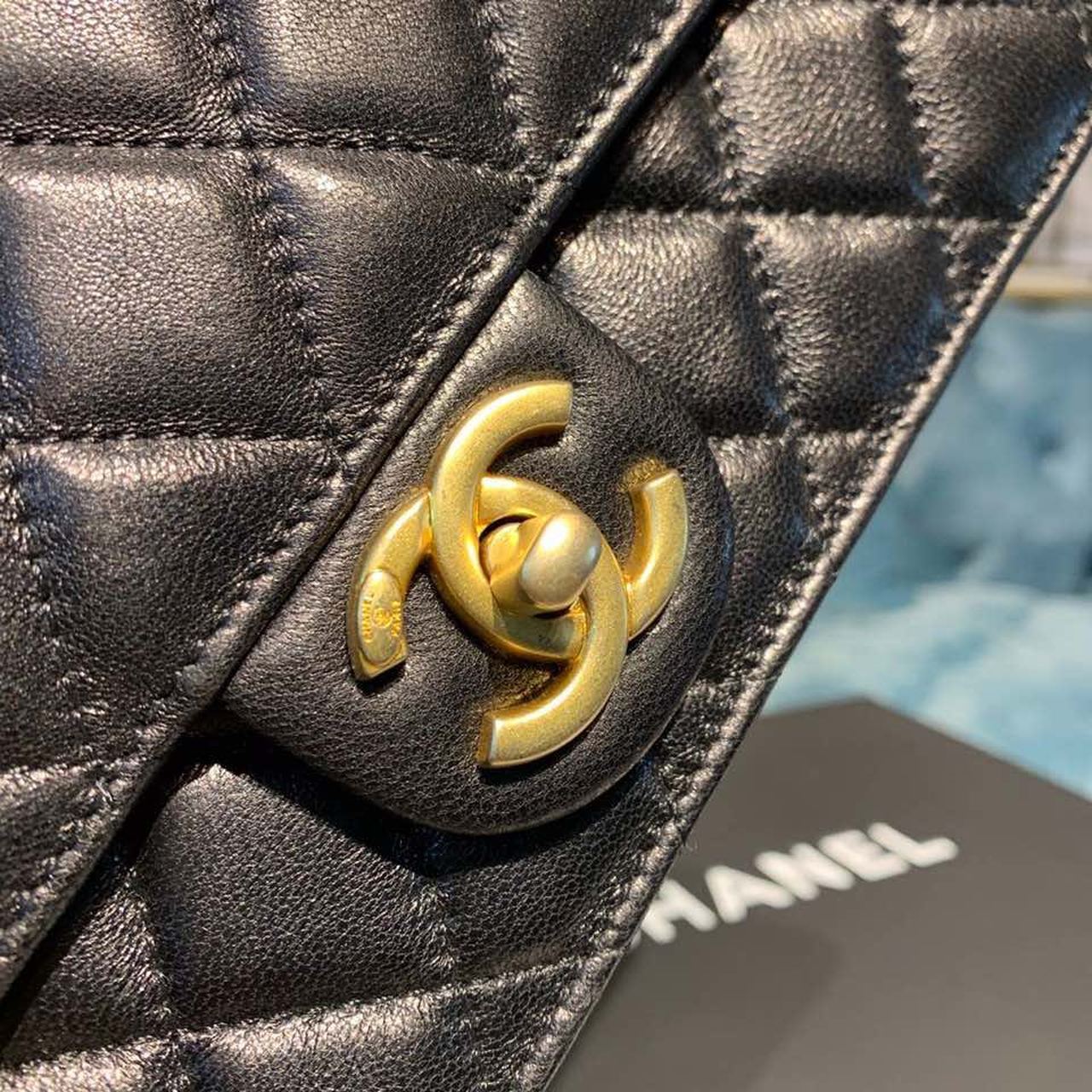 ChanelShort Pearl Handle Bag Gold Toned Hardware Black For Women Handbags, Shoulder And Crossbody Bags 8.2in/21cm AS0585