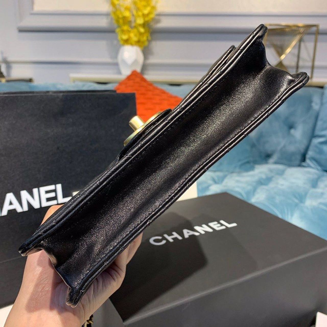 ChanelShort Pearl Handle Bag Gold Toned Hardware Black For Women Handbags, Shoulder And Crossbody Bags 8.2in/21cm AS0585