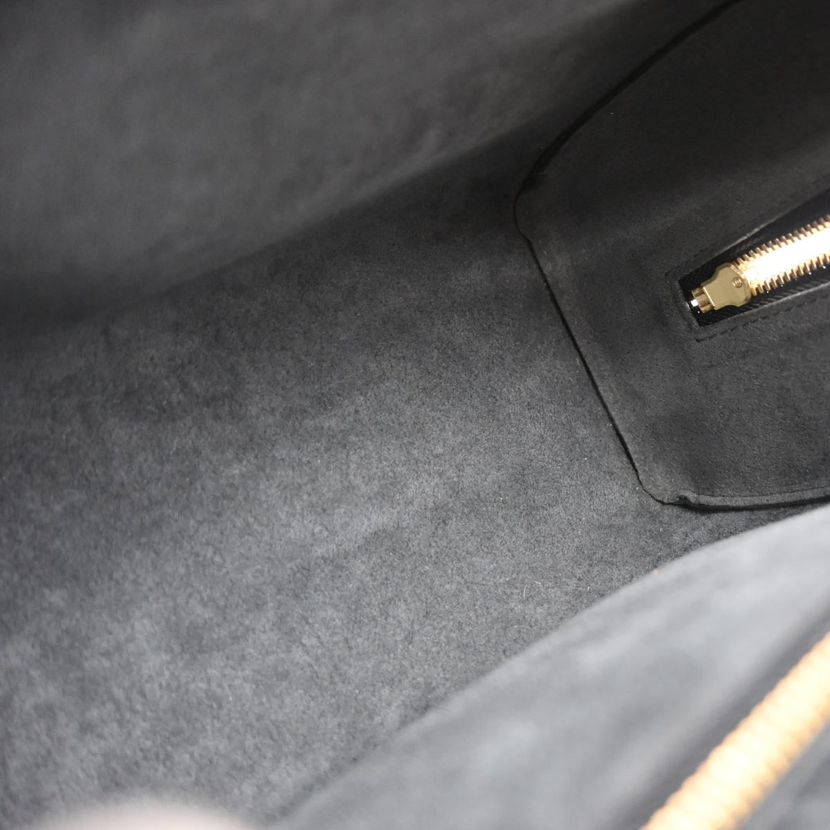 Louis Vuitton 1998 Black Epi Pont Neuf Handbag M52052