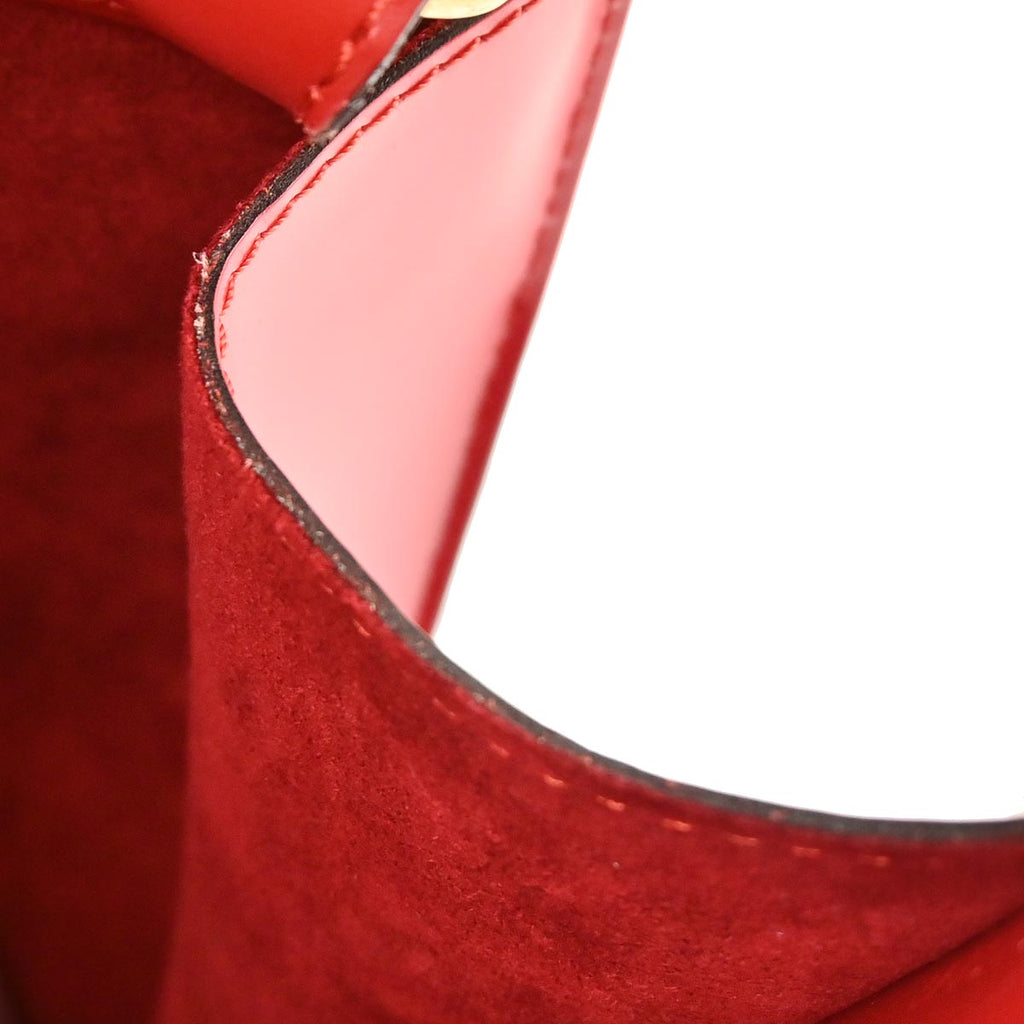 Louis Vuitton 1996 Red Epi Cluny Shoulder Bag M52257