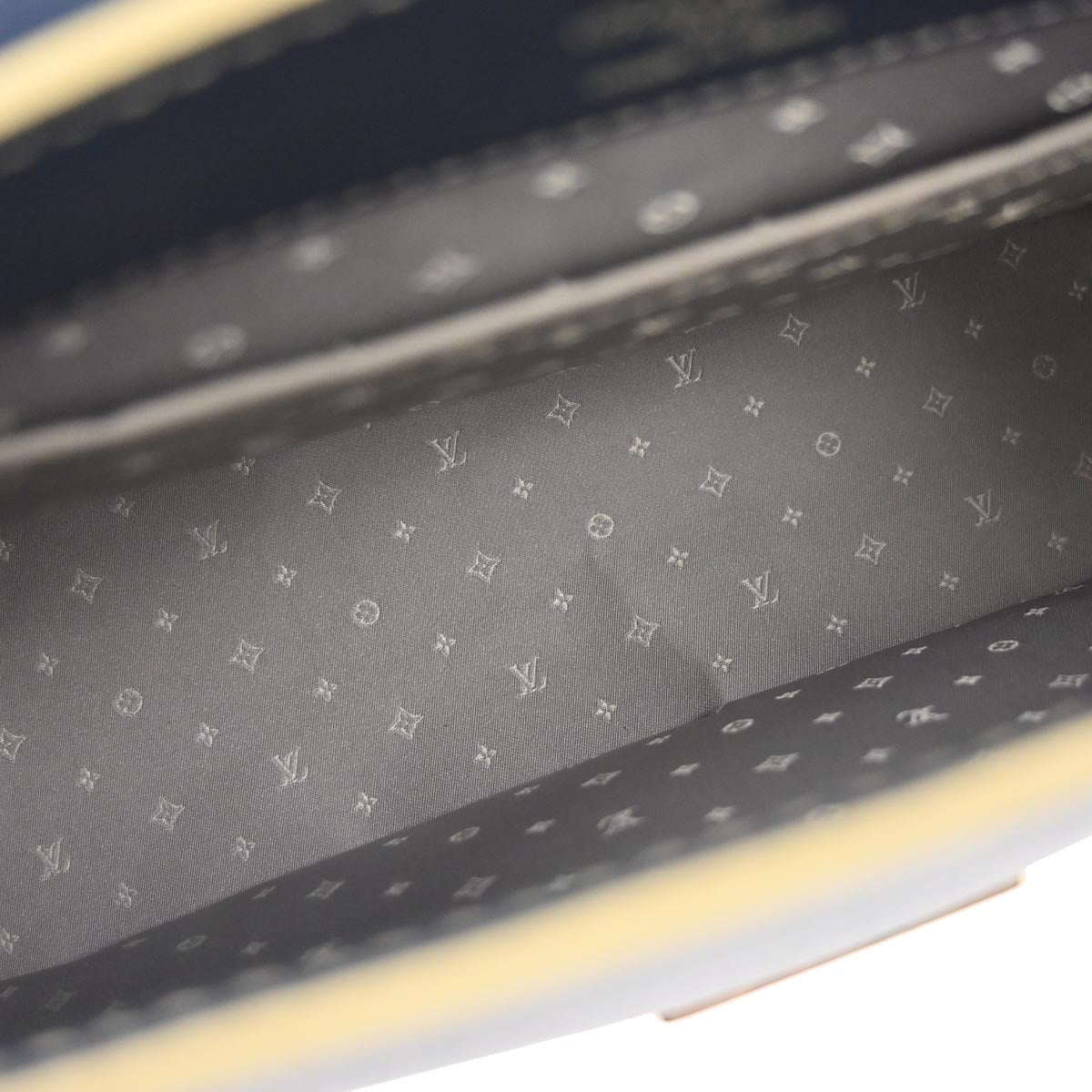 Louis Vuitton 2003 Blue Suhali Talentueux Handbag M91821