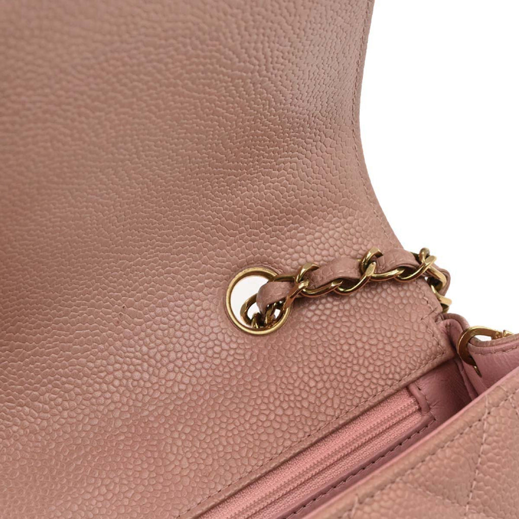 Chanel 1994-1996 Pink Caviar Skin Small Diana Shoulder Bag
