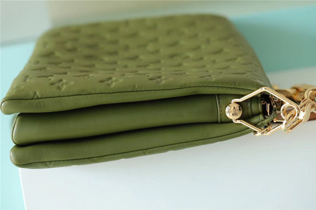 Louis Vuitton Coussin MM Monogram Khaki For Women, WomenÃƒÂ¢Ã¢â€šÂ¬Ã¢â€žÂ¢s Handbags, Shoulder And Crossbody Bags 13.4in/34cm Louis Vuitton M20568