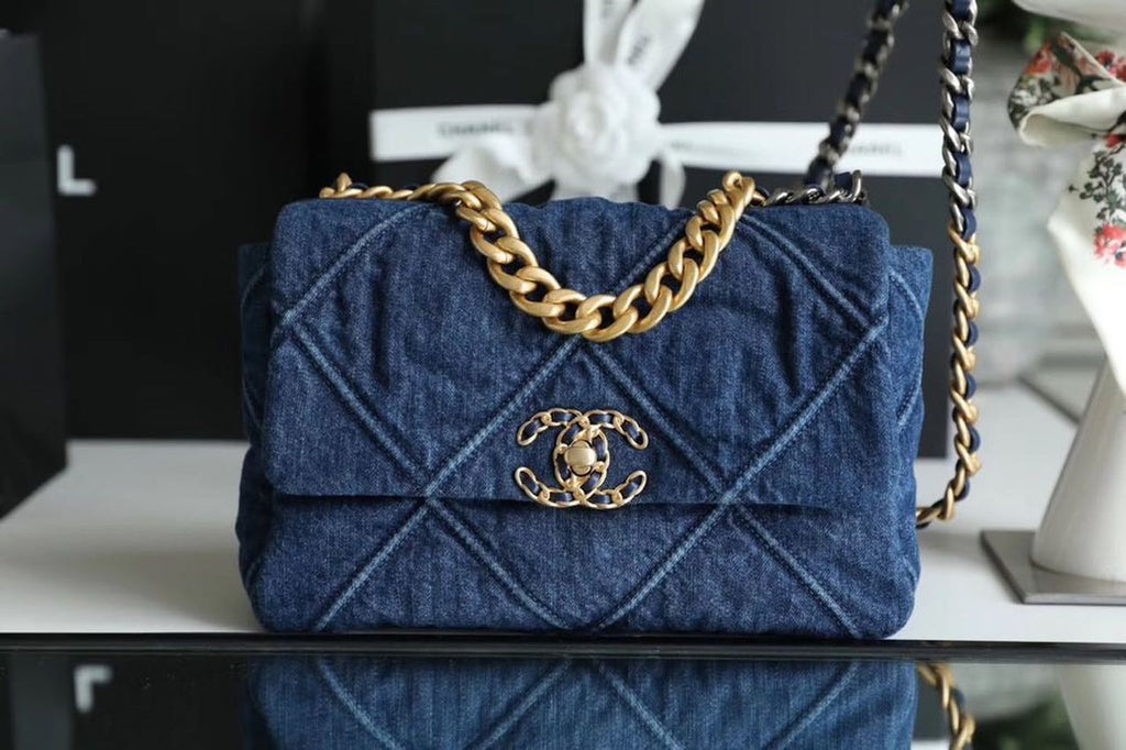 Chanel 19 Handbag Denim Blue For Women, Women’s Flap Bag, Shoulder And Crossbody Bags 10.1in/26cm AS1160 B02876 N6832