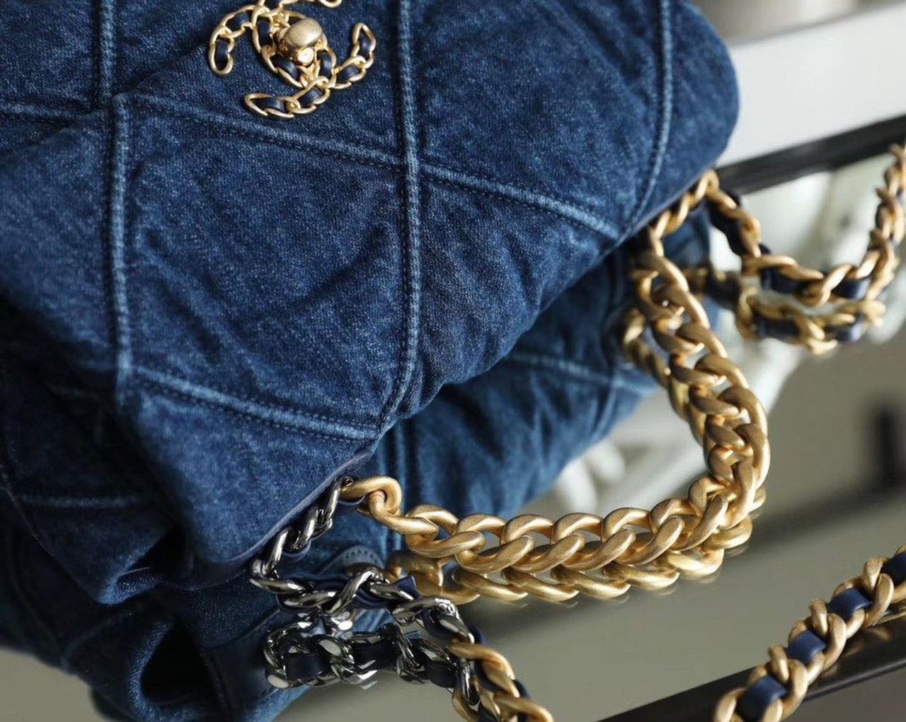 Chanel 19 Handbag Denim Blue For Women GlamIap Bag, Shoulder And Crossbody Bags 10.1in/26cm AS1160 B02876 N6832