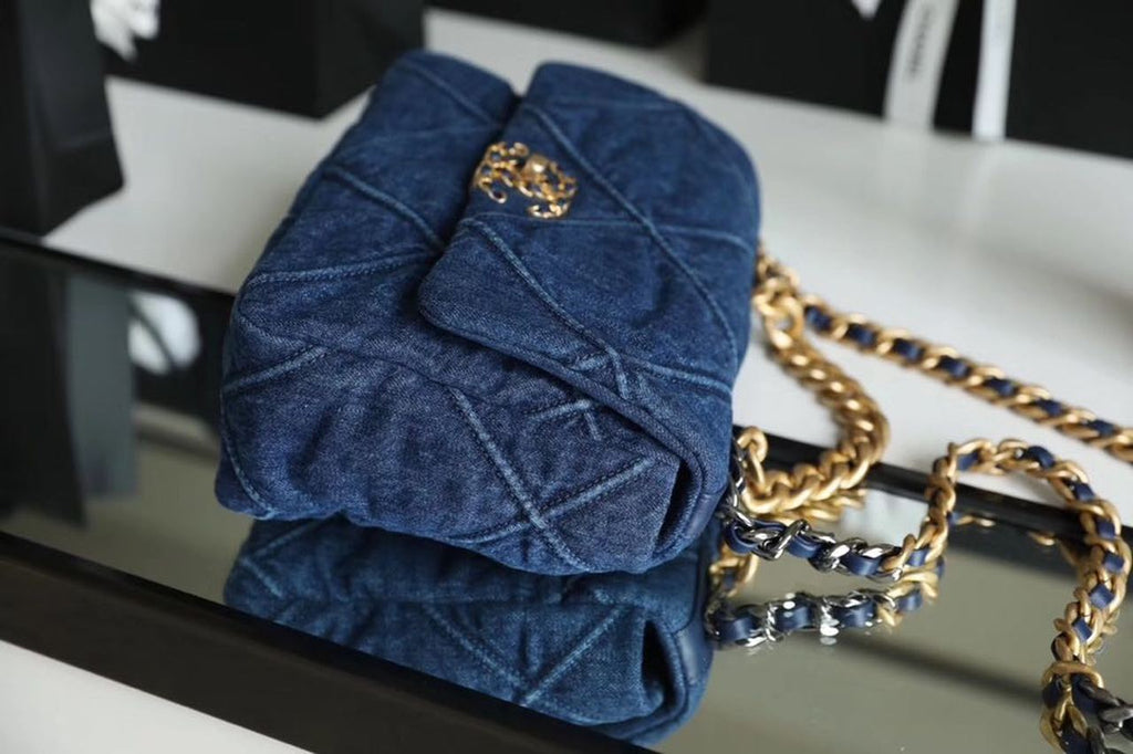 Chanel 19 Handbag Denim Blue For Women GlamIap Bag, Shoulder And Crossbody Bags 10.1in/26cm AS1160 B02876 N6832