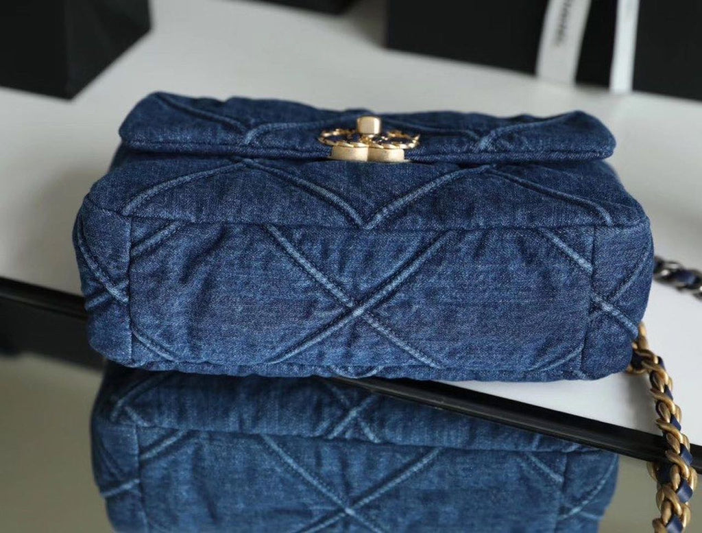 Chanel 19 Handbag Denim Blue For Women GlamIap Bag, Shoulder And Crossbody Bags 10.1in/26cm AS1160 B02876 N6832